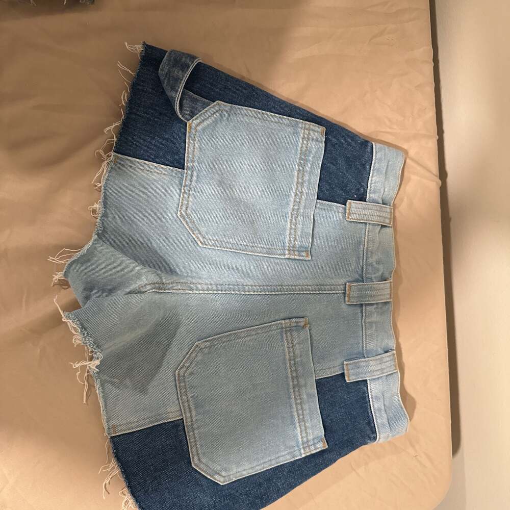 PacSun - Picture 2 of 2